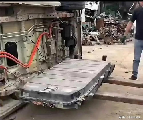 再次強(qiáng)調(diào) 新能源汽車不是高科技,傳統(tǒng)燃油車公司能快速研發(fā)出來